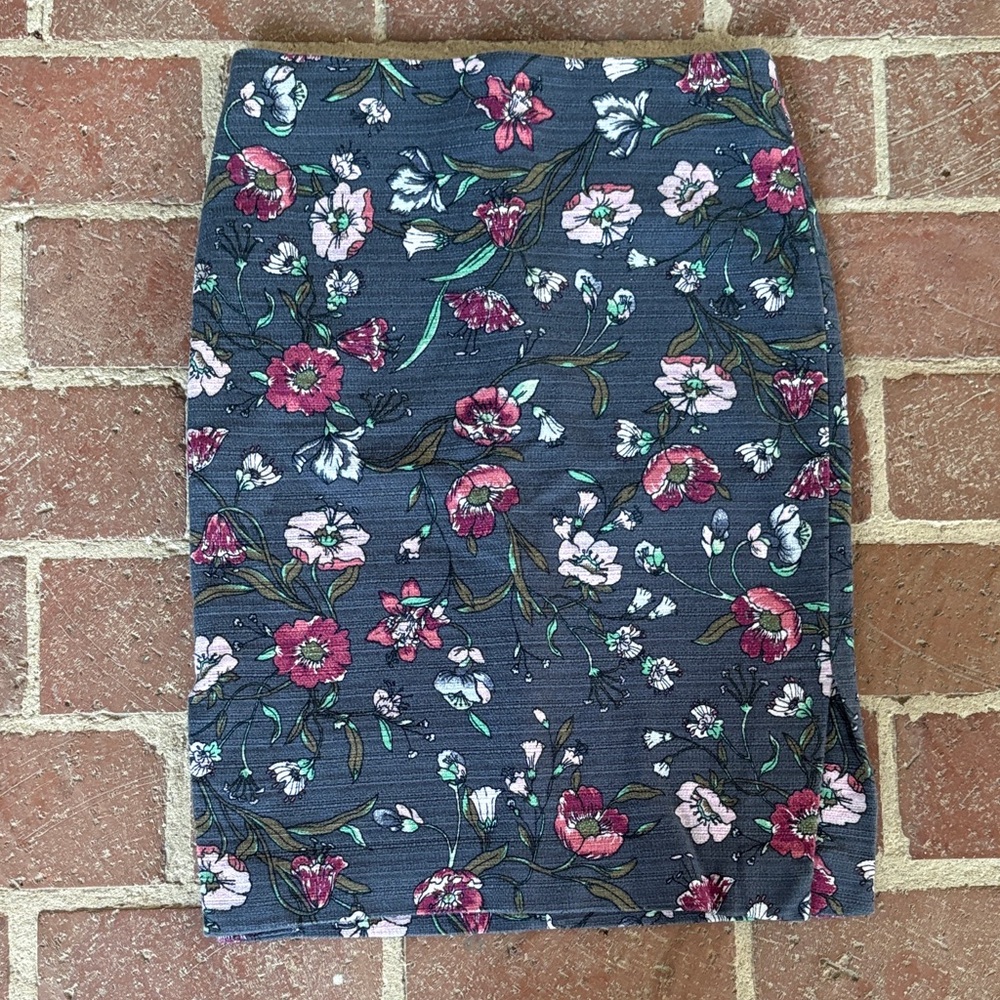 LOFT Dark Floral Pencil Skirt